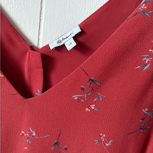 Reitman’s Sleeveless V-Neck Top Size Large - Picture 2 of 3